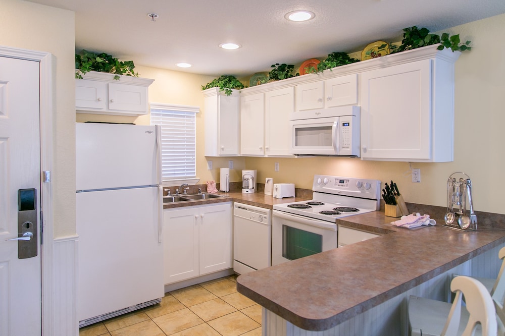 Holiday Inn Club Vacations Orlando Breeze Resort by IHG - photo 32