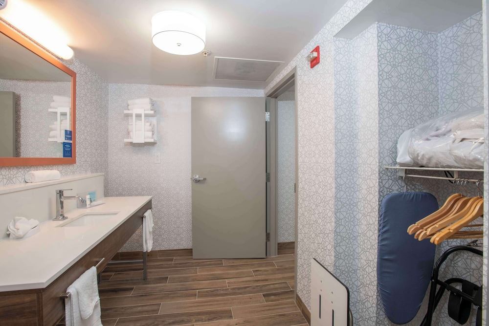Hampton Inn Dry Ridge - photo 48