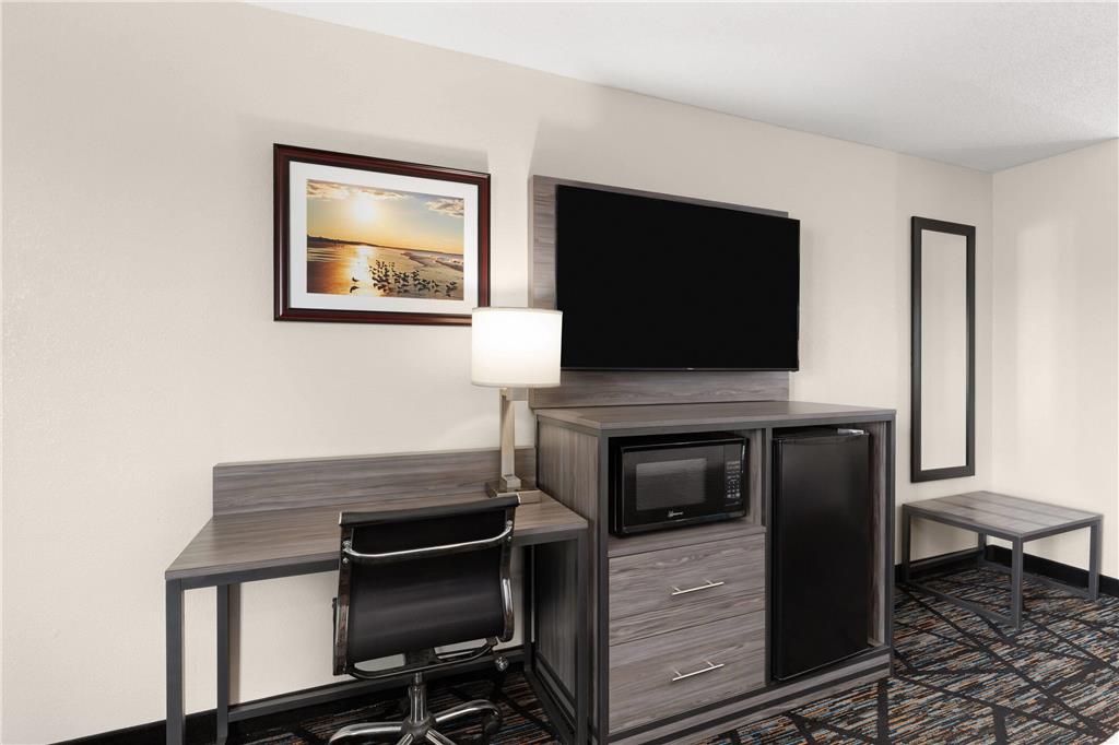 Baymont by Wyndham Richburg Chester Area - photo 15