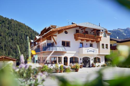 Hotel Central das kleine Boutique Hotel am Achensee — 4-Star Luxury Hotel in Innsbruck, Austria