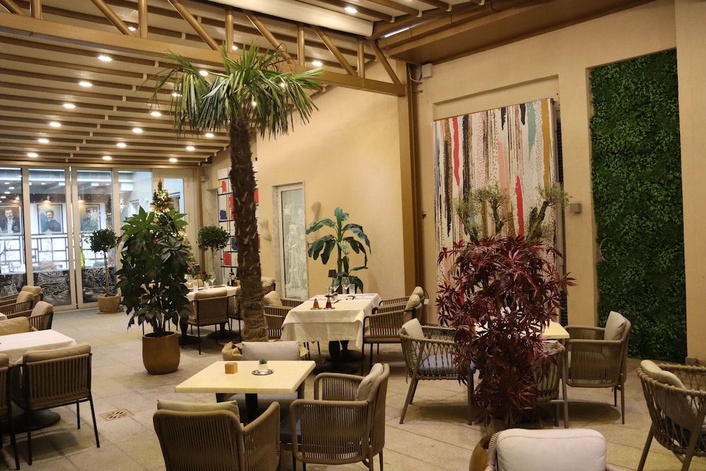 מזון ומשקאות