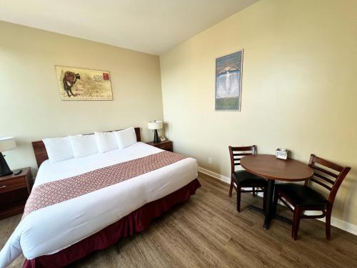 Lenox Hotel and Suites - photo 11