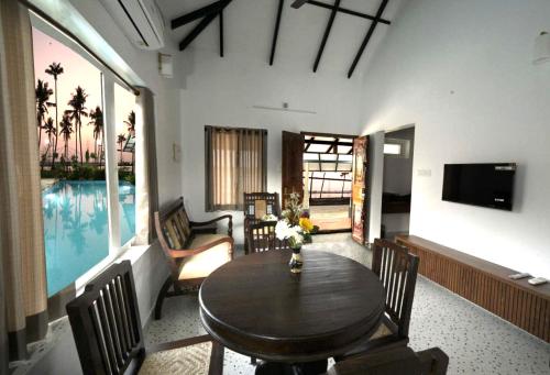Dhruv Heritage Lake Resort Cherai