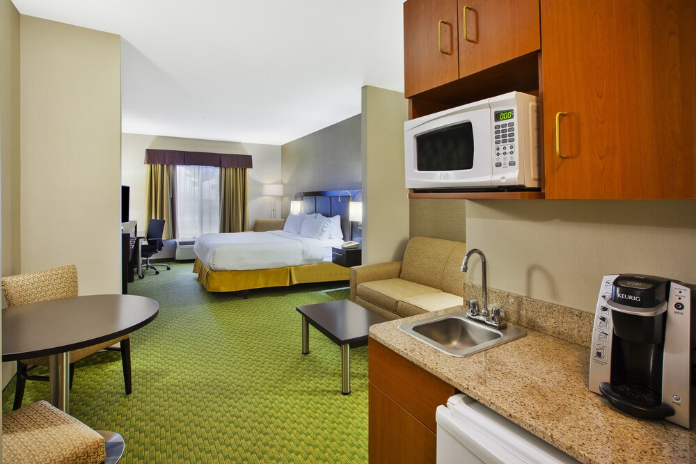 Holiday Inn Express & Suites Montpelier by IHG - photo 26