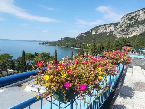 Monika Holiday 333 Star On The Lake — 4-Star Luxury Hotel in Garda, Italy