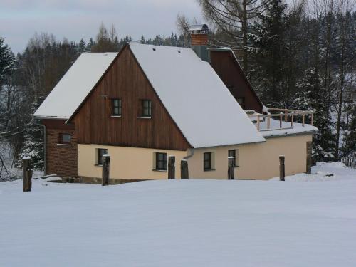 Chalupa Na Louce Salmov — hotel in Mikulasovice