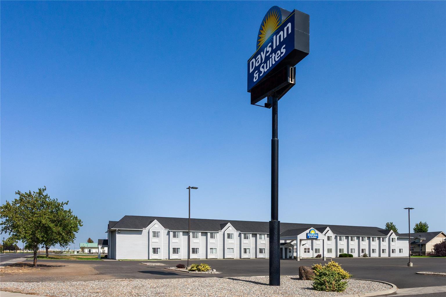Days Inn & Suites by Wyndham Spokane Airport Airway Heights — hotel in Airway Heights