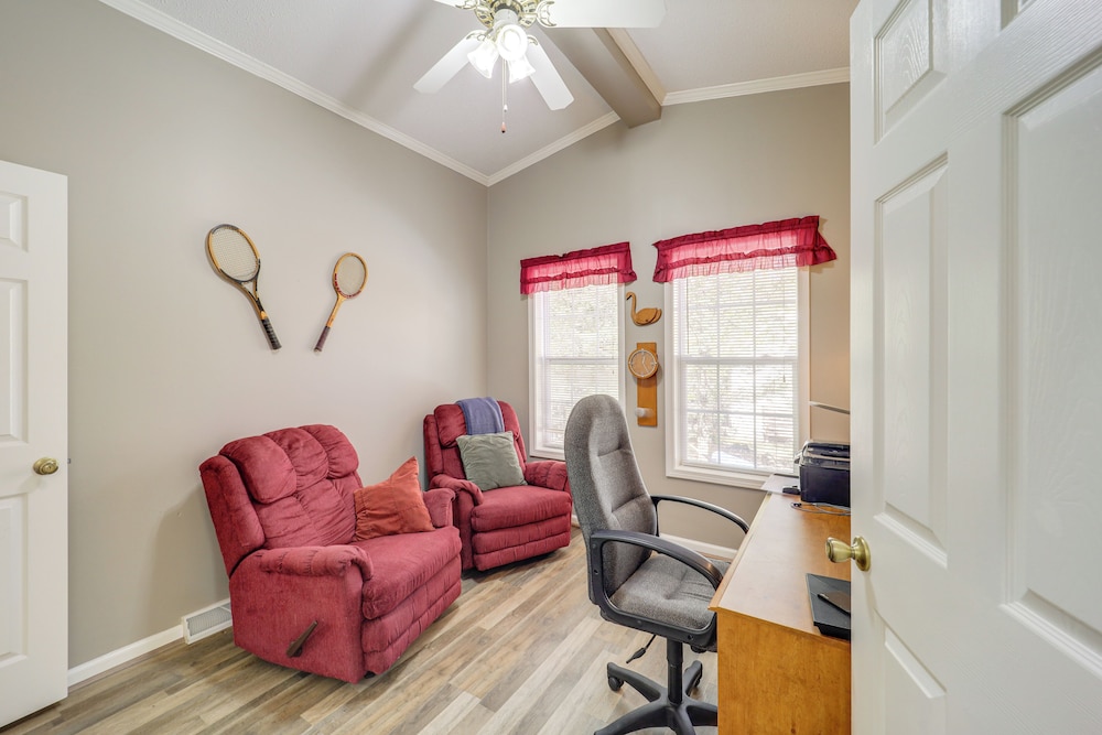 Hike & Bike in Beech Mtn Resort: Pet friendly Home - photo 20