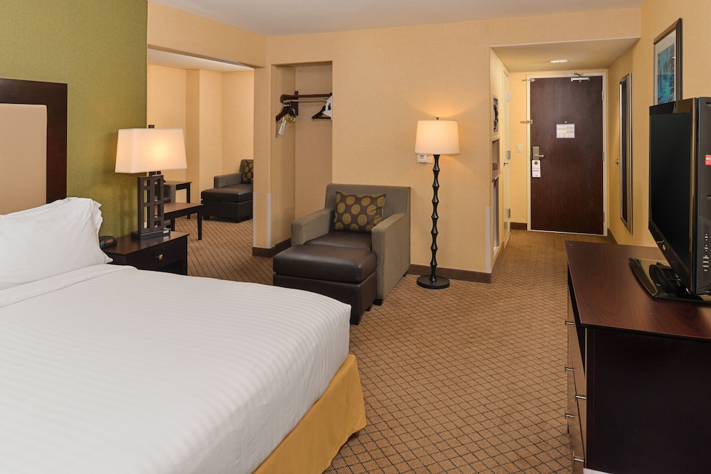Holiday Inn Express Sacramento Airport Woodland by IHG - photo 41