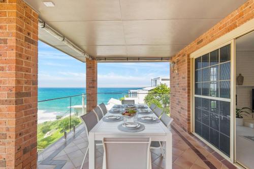 Stanwell Park Escape Sprawling Beachfront Living — Stanwell Park
