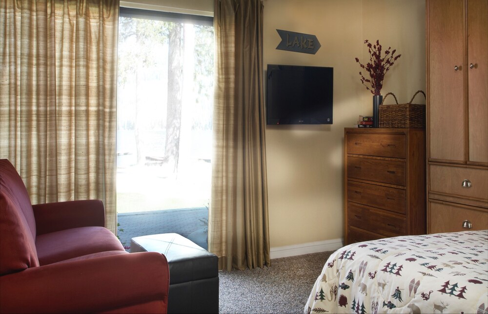 Donner Lake Village Resort - photo 17