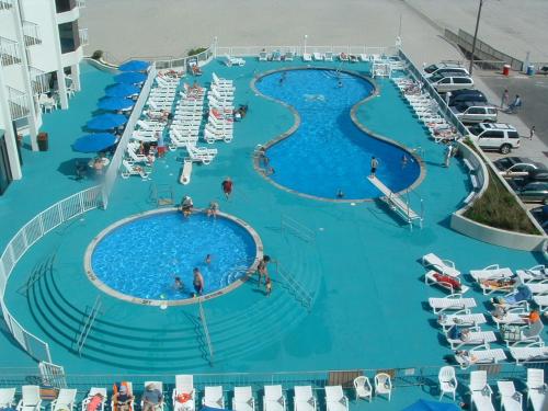 Bal Harbour Hotels - photo 25