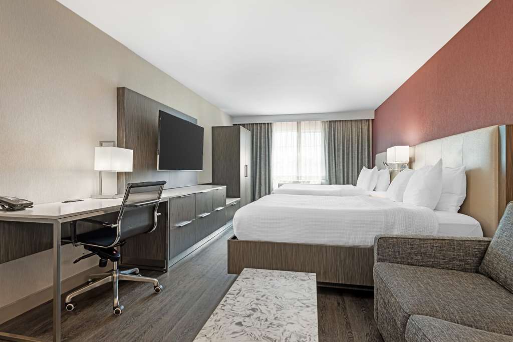 Best Western Plus Temecula Wine Country Hotel &Suites - photo 28