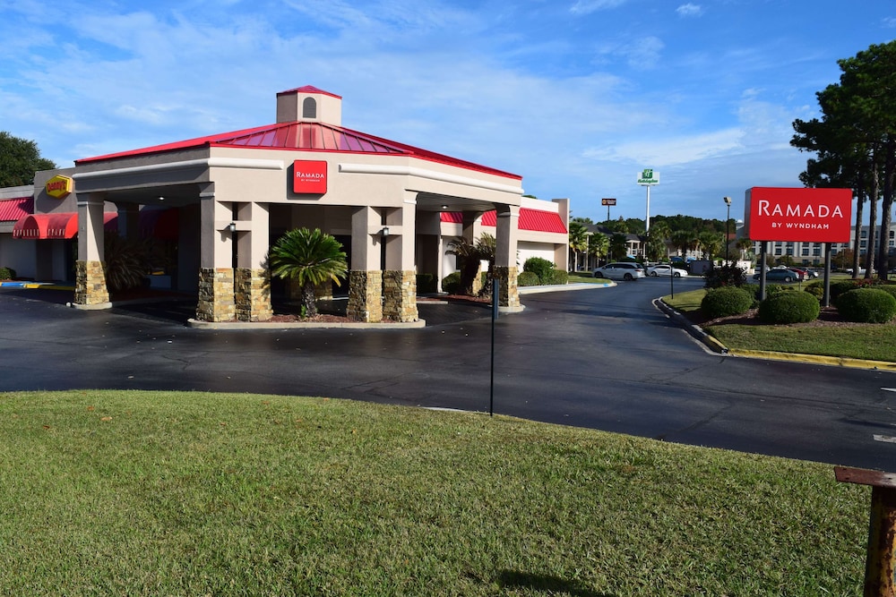 Ramada by Wyndham Savannah Gateway - featured photo
