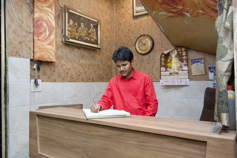 Oyo 43606 Darshan Guest House