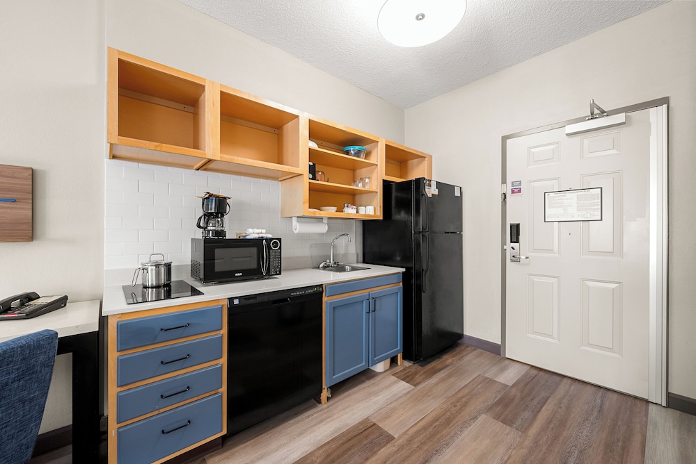 Candlewood Suites Bordentown Trenton by IHG - photo 7