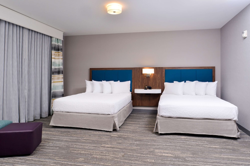 Hampton Inn & Suites Boise Spectrum - photo 20