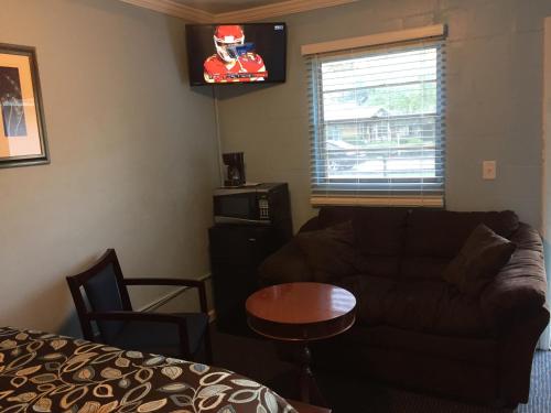 Palmers Motel - photo 21
