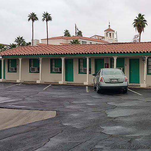 Border Motel - photo 8