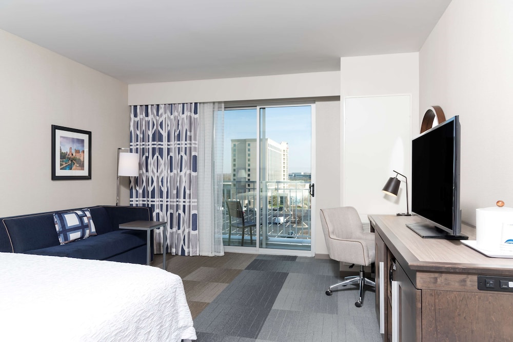 Hampton Inn & Suites Indianapolis Keystone - photo 8