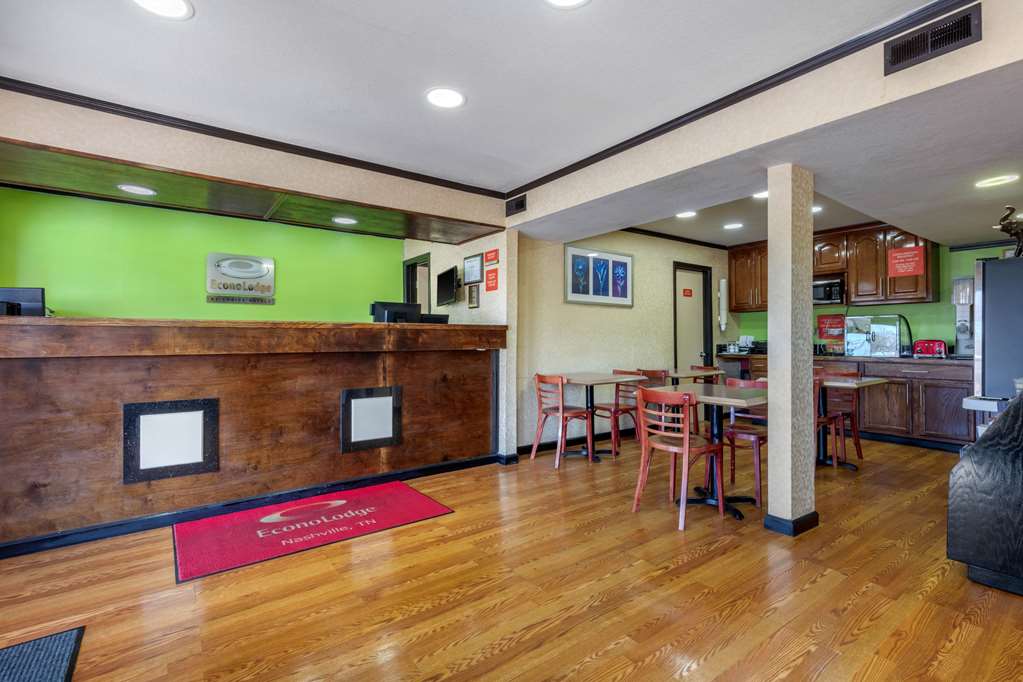 Econo Lodge Nashville near Percy Priest Lake - photo 4