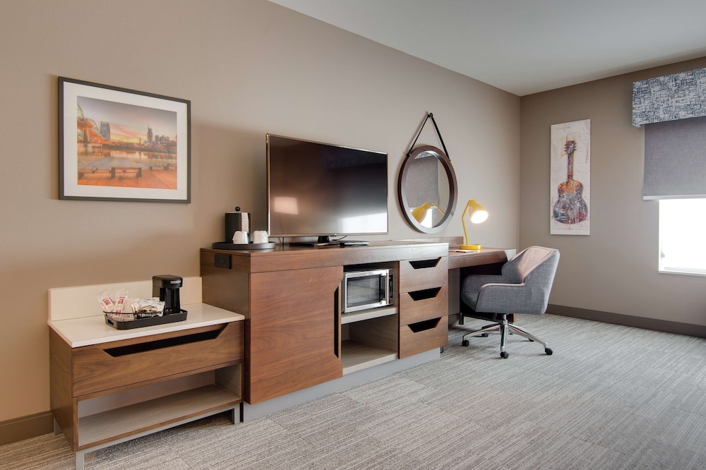 Hampton Inn & Suites Nashville North Skyline - photo 18