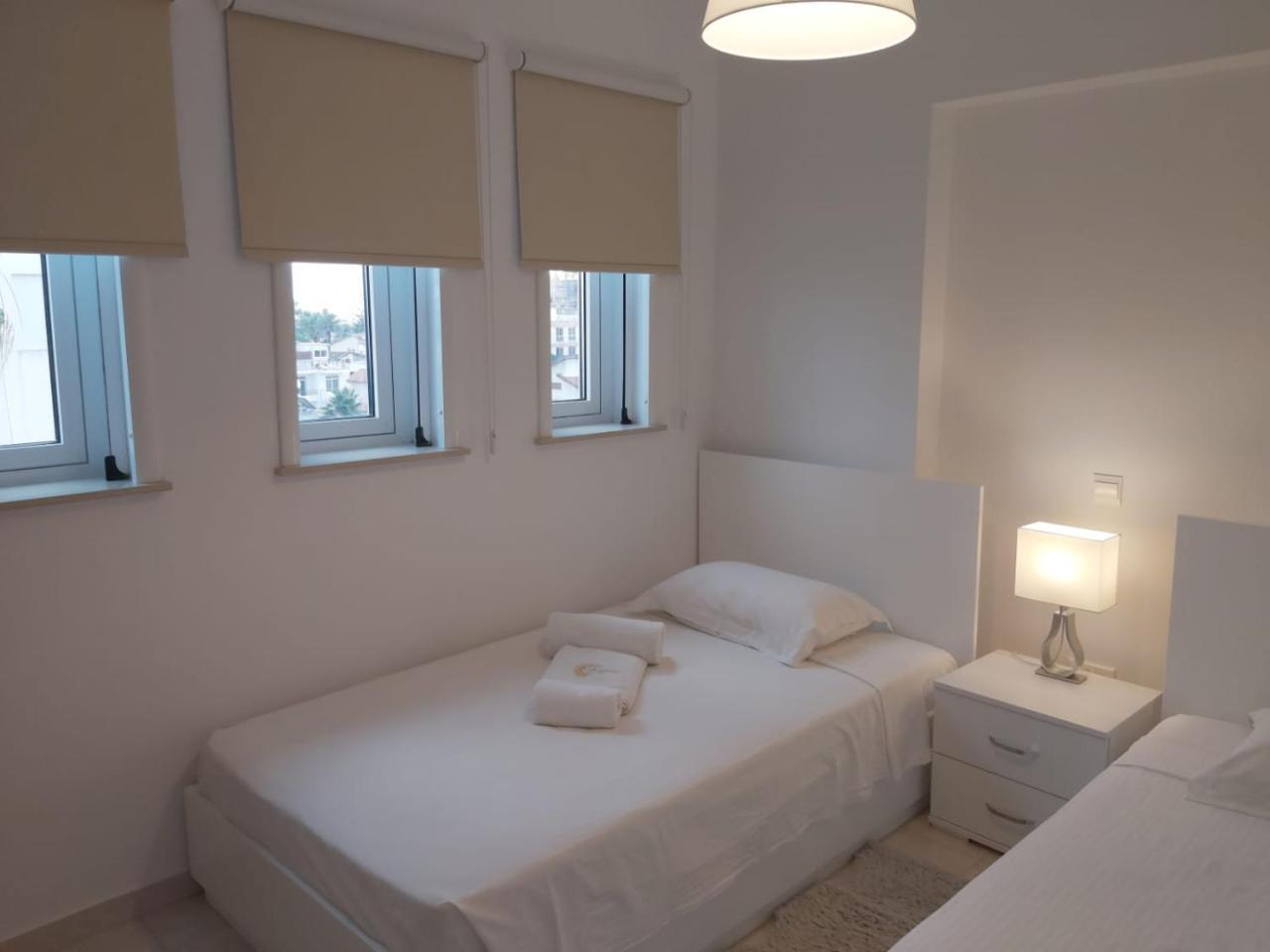 Dinglis Residences 31