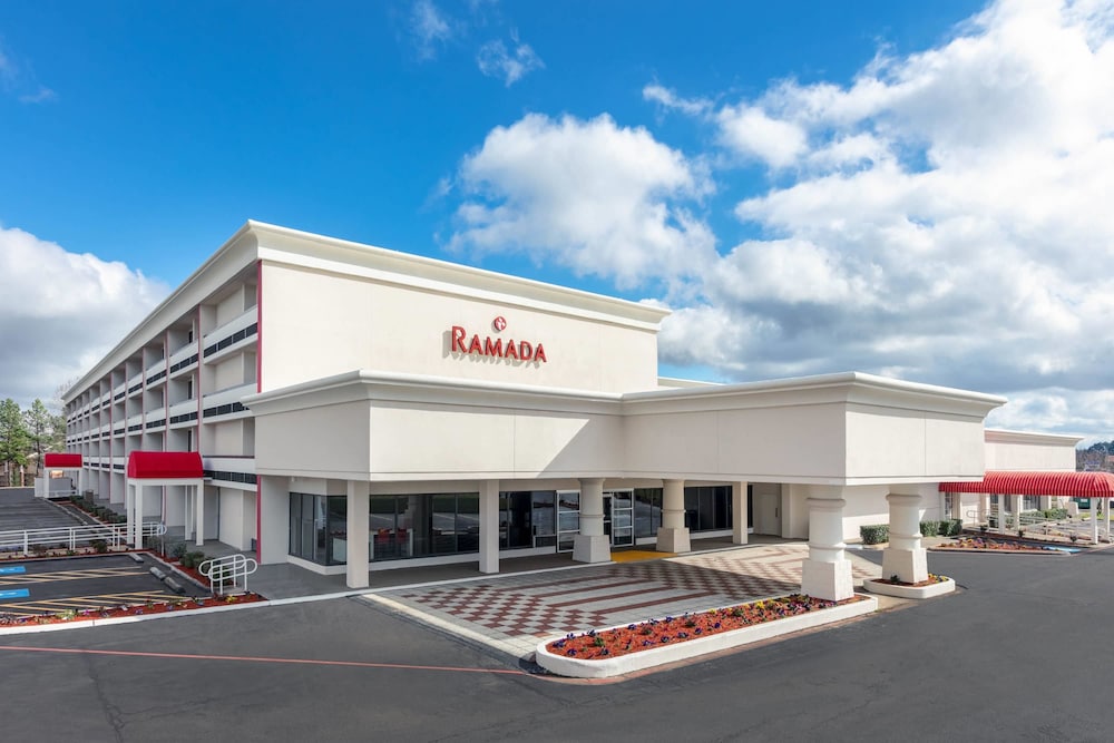 Ramada by Wyndham Texarkana - photo 18