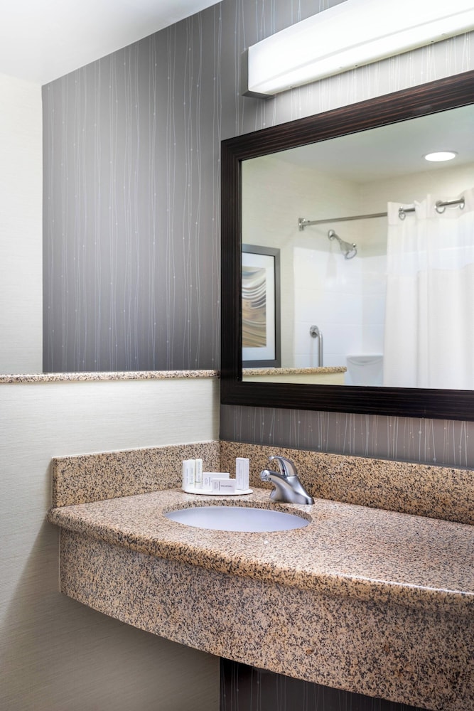 Courtyard Marriott Denton - photo 13