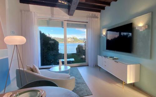 FWL Italian Romance on the Lake — 4-Star Luxury Hotel in Arona, Italy