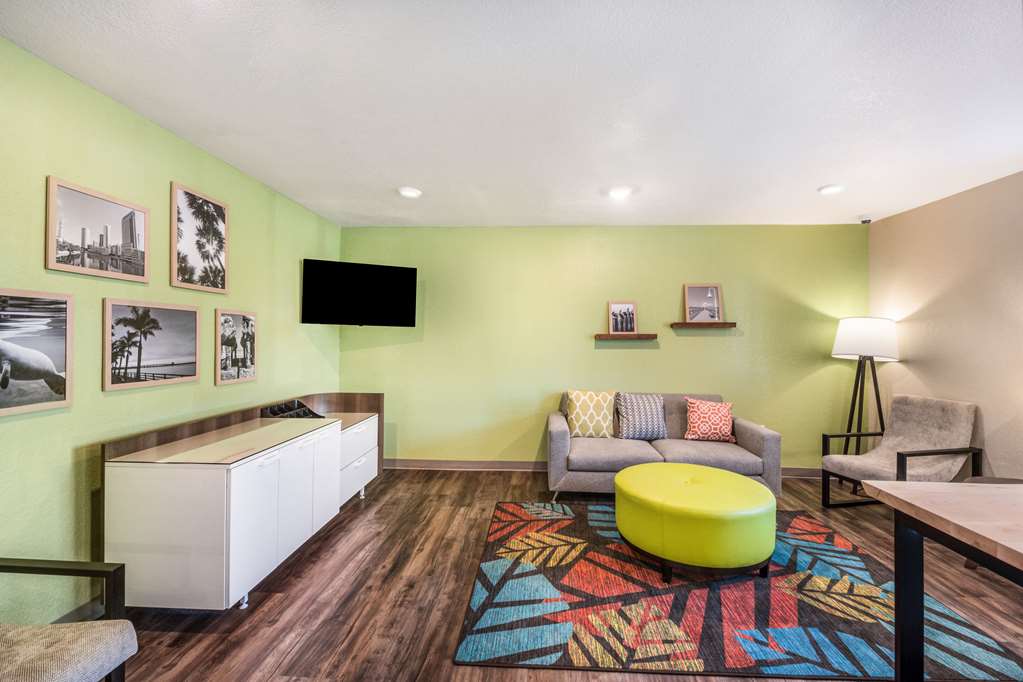 WoodSpring Suites Bradenton - photo 9