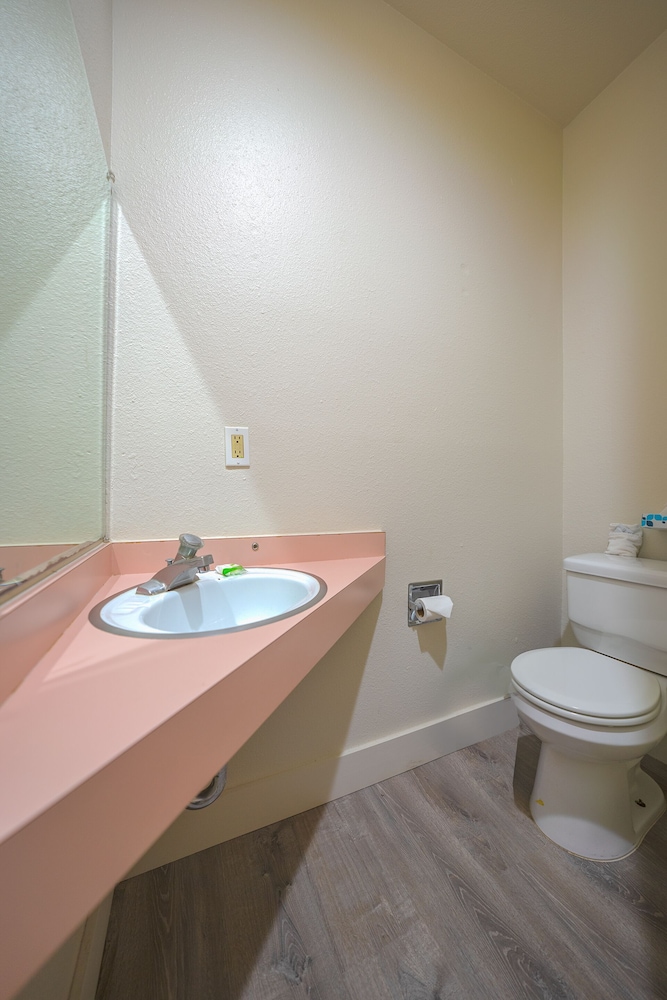 City Centre Motel by OYO - photo 33