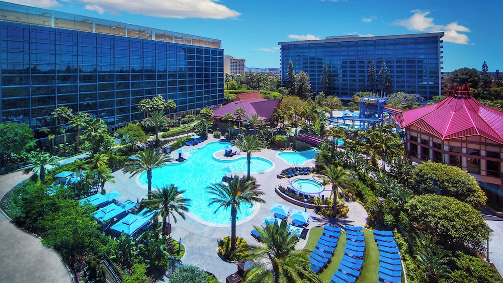 Disneyland Hotel - photo 76
