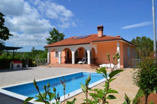 Holiday Home Zahtila — 4-Star Luxury Hotel in Labin, Croatia