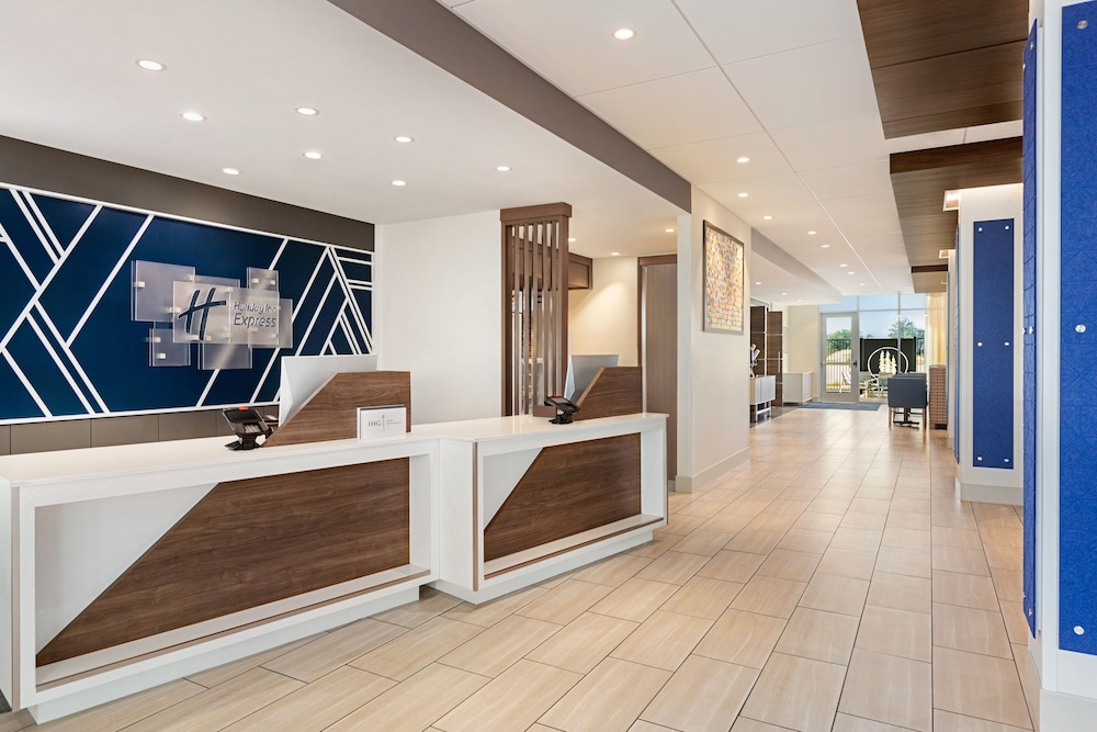 Holiday Inn Express and Suites Ukiah by IHG - photo 64