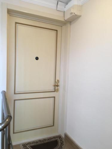 Lesya Apartment with Terrace
