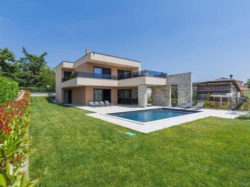 Villa Prudensia by Interhome — 4-Star Luxury Hotel in Kastelir, Croatia