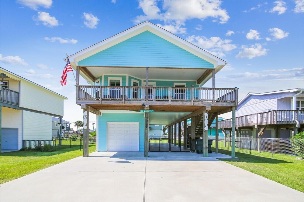 Tiffany Seahorse in Galveston, United States