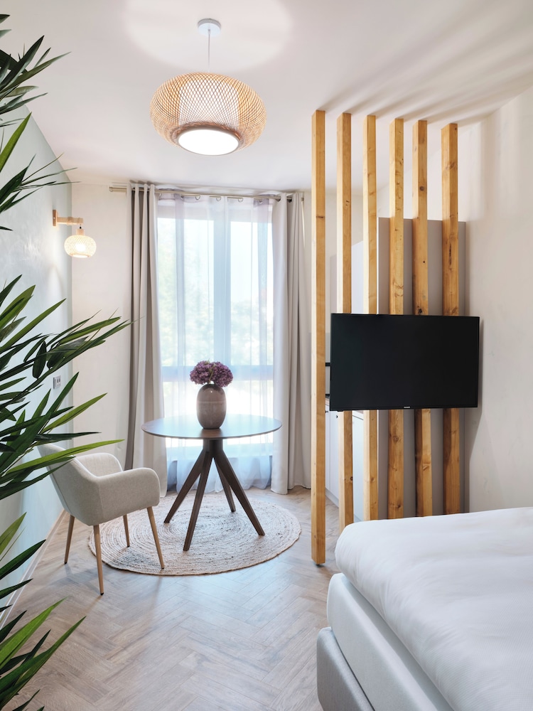 PHIL & MAX Hotel & Apartments Messe — Laatzen — photo 4