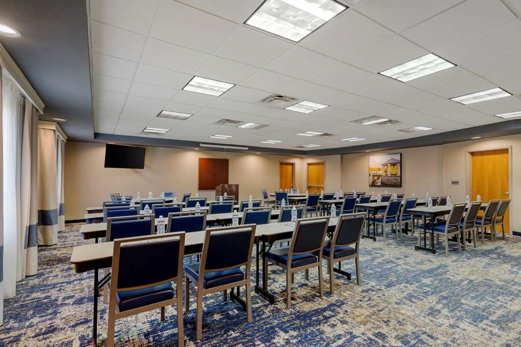 Comfort Suites Stockbridge Atlanta South - photo 40