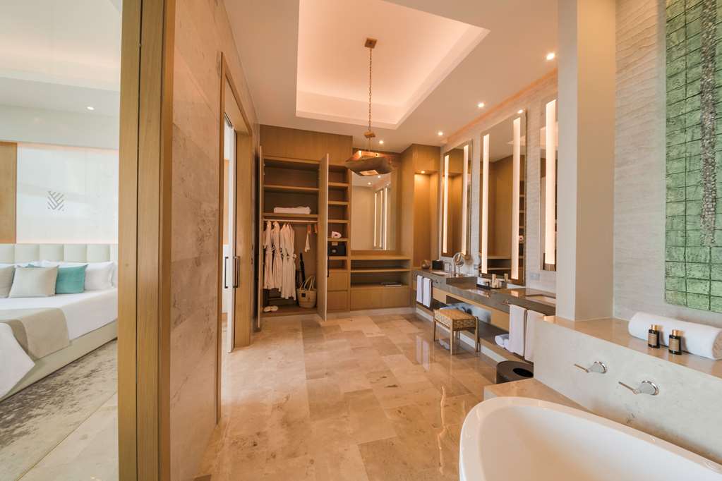 Haven Riviera Cancun SCL PRESIDENTIAL BATHROOM