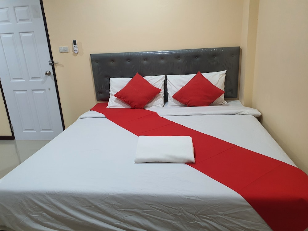Awa By Oyo - last minute hotel in Bangkok