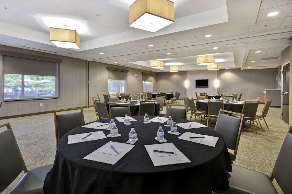 SpringHill Suites by Marriott Indianapolis Airport Plainfield - photo 37