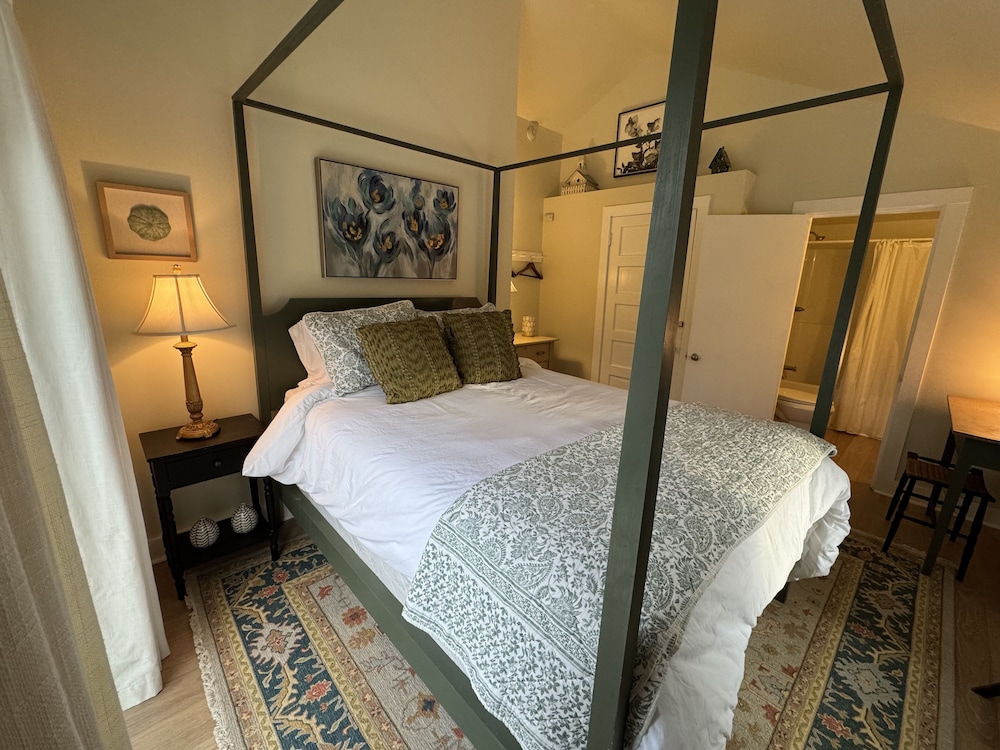 The High Tide Inn - photo 46