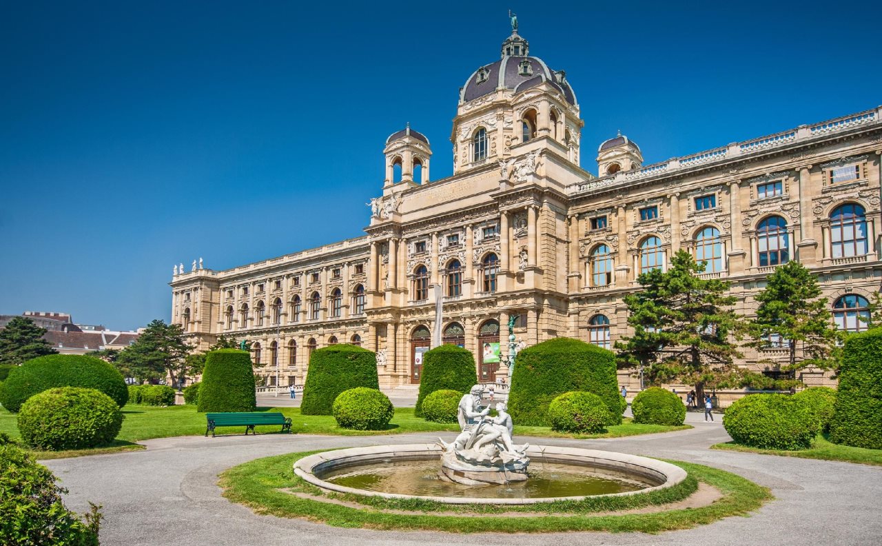 Red Carpet Hostels - carbon neutral hotel in Vienna
