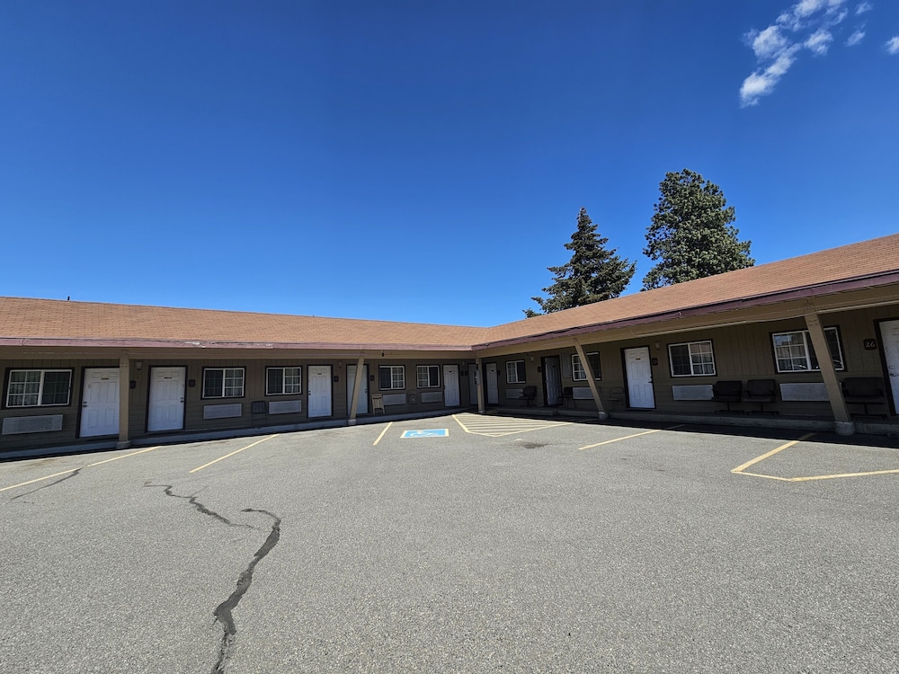 Cle Elum Travelers Inn - photo 43