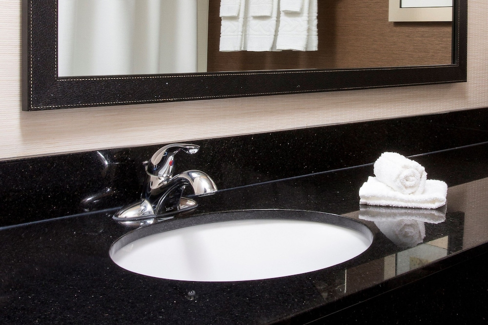 Fairfield Inn & Suites by Marriott South Bend Mishawaka - photo 13