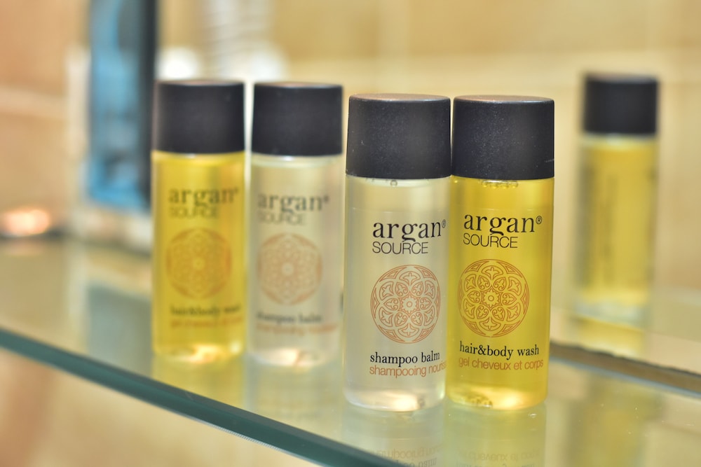 Bathroom amenities