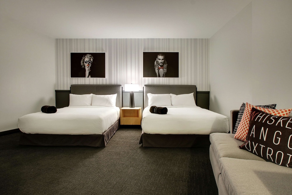 The Rose Chicago Tapestry Collection by Hilton - photo 18
