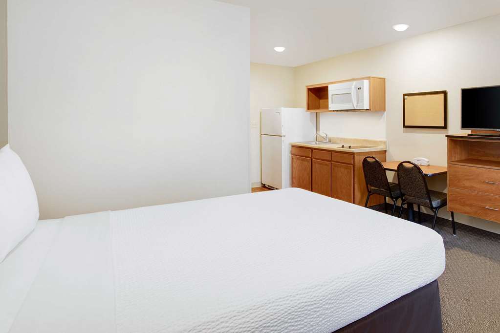 WoodSpring Suites Virginia Beach - photo 7